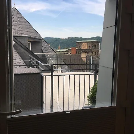 Beautiful Penthouse Apartment At Porta Nigra Appartement Trèves